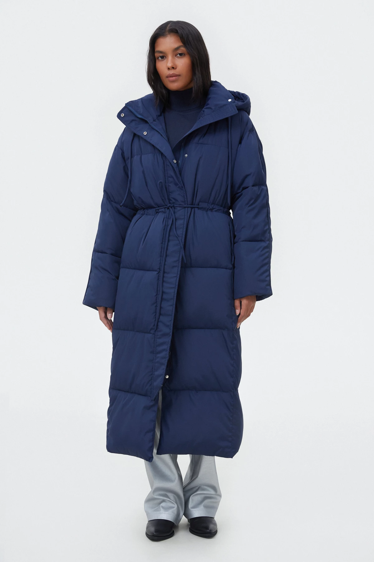 Navy blue long quilted coat with waist line accent, photo 1