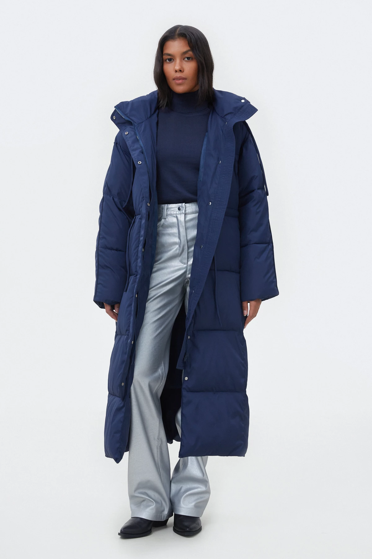 Navy blue long quilted coat with waist line accent, photo 2