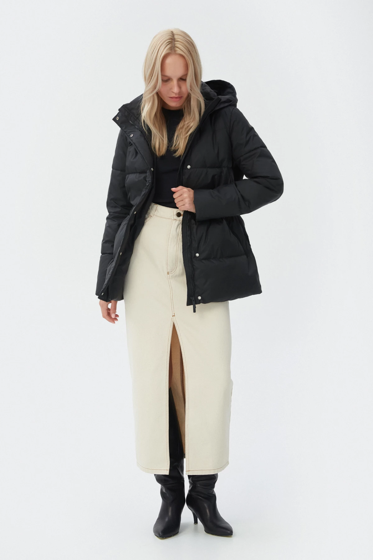 Black jacket with accent waist and insulation, photo 2