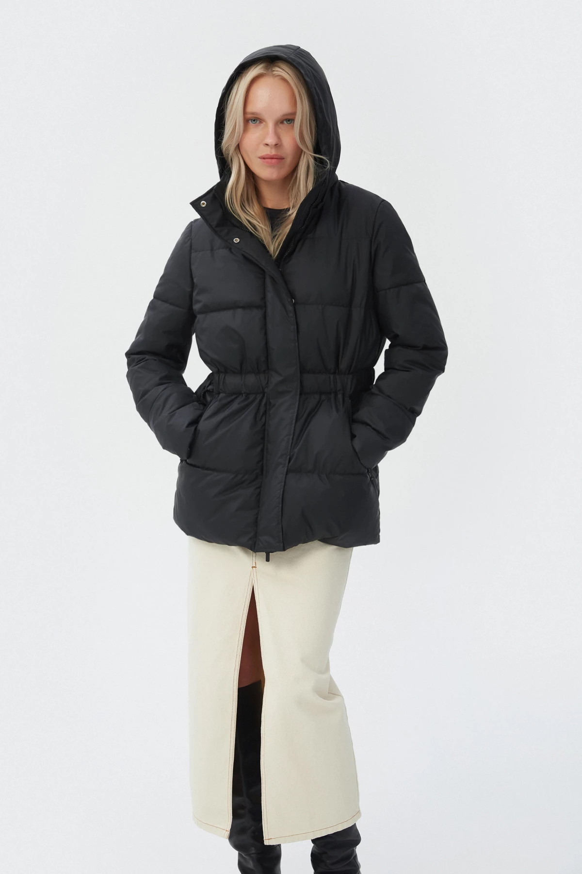 Black jacket with accent waist and insulation, photo 6