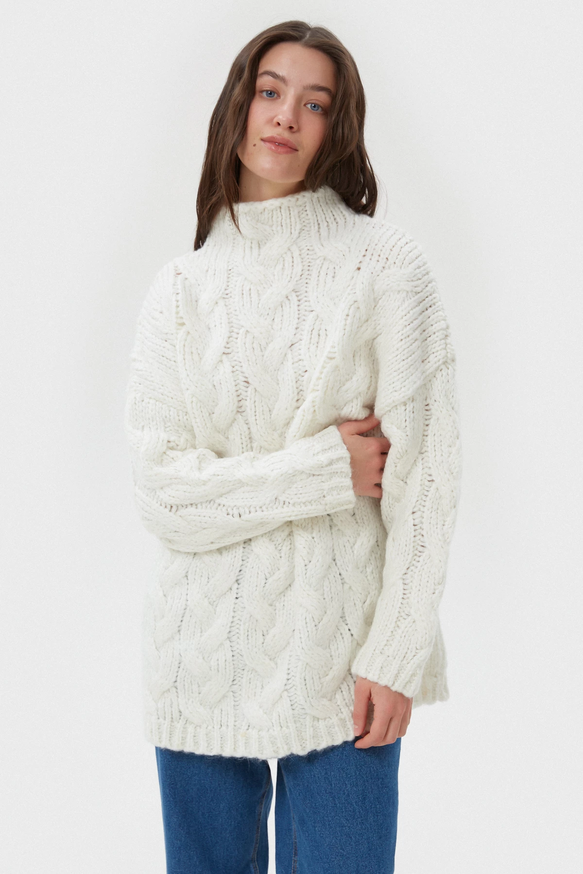 Milky elongated sweater in "braids" with wool, photo 2