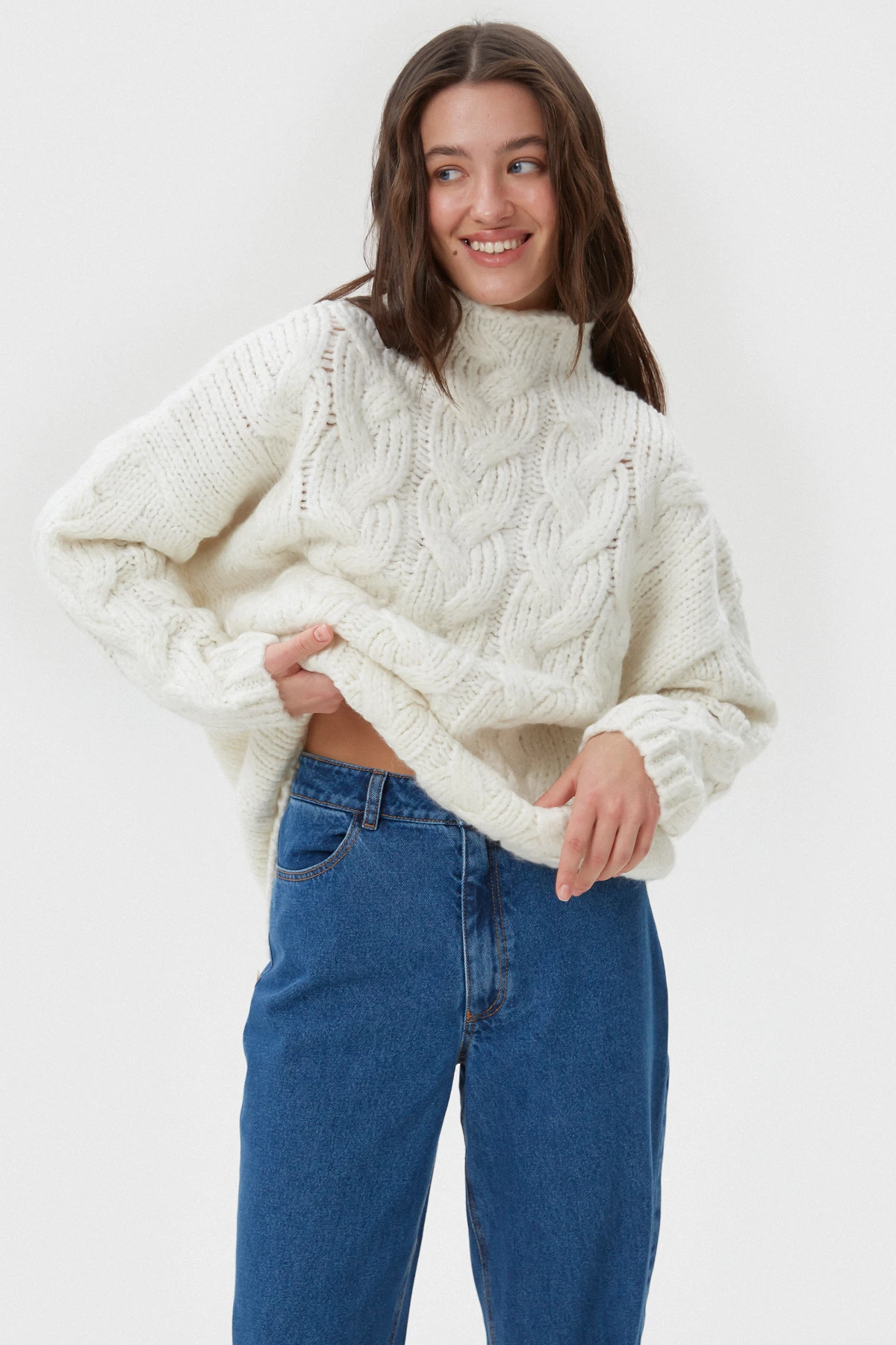 Milky elongated sweater in "braids" with wool, photo 4