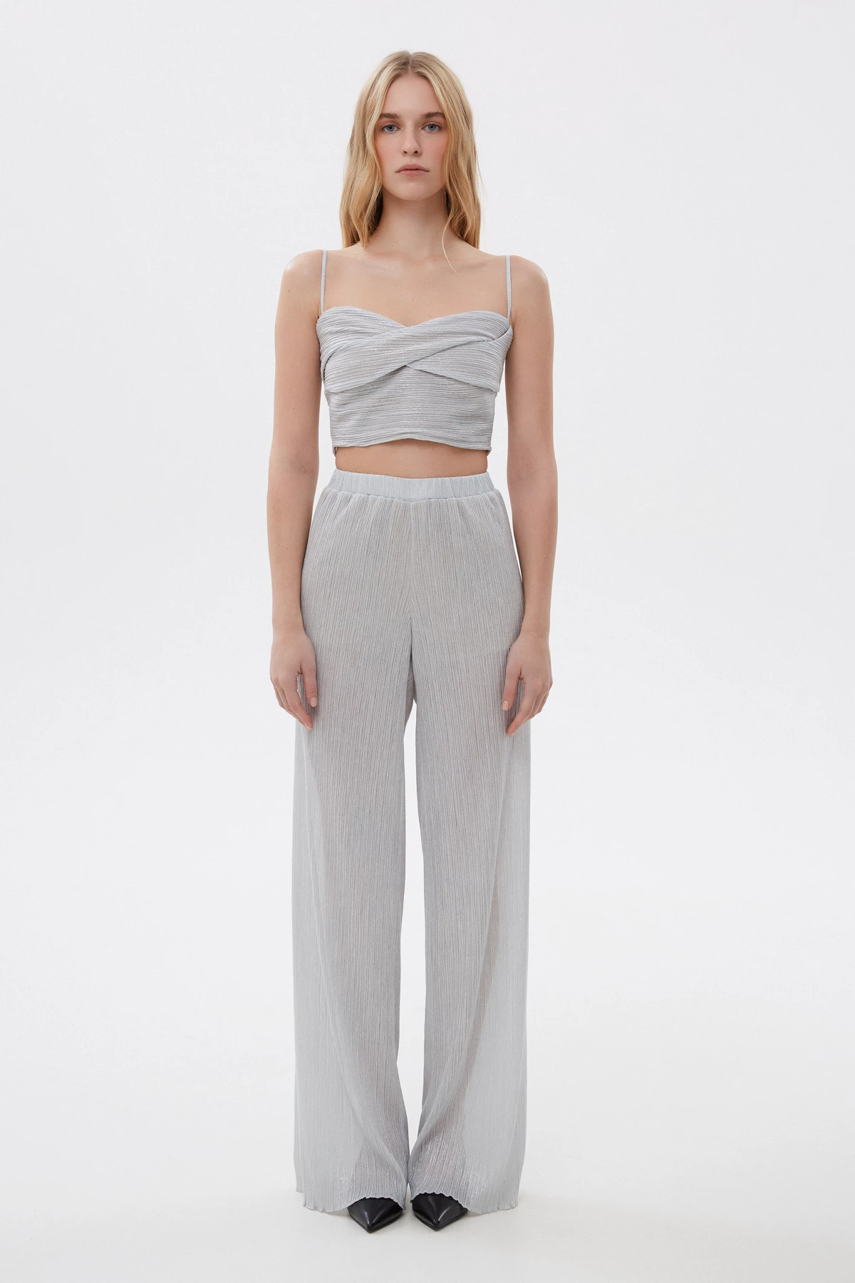 Straight loose trousers in silver pleated knit Estro x MustHave, photo 2