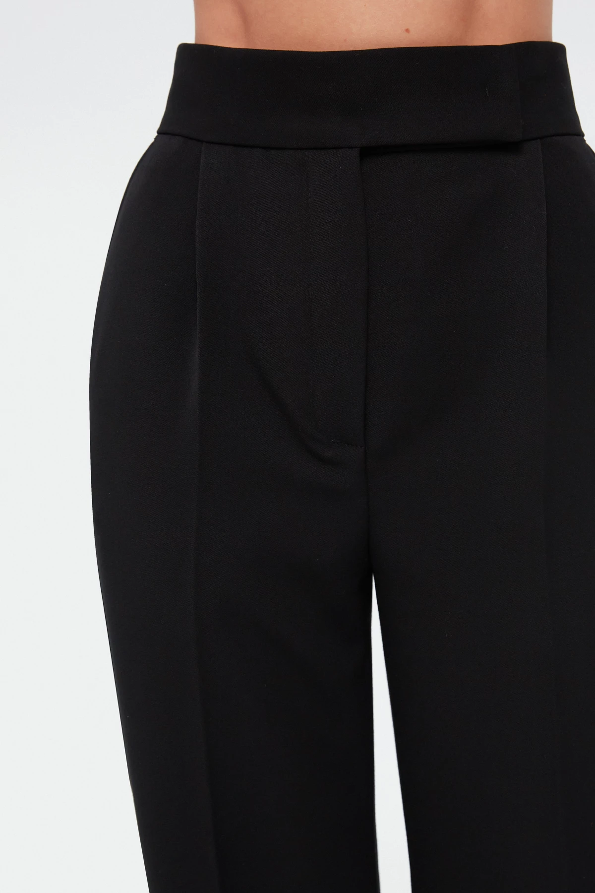 Black cropped pants made of suit fabric with viscose, photo 5