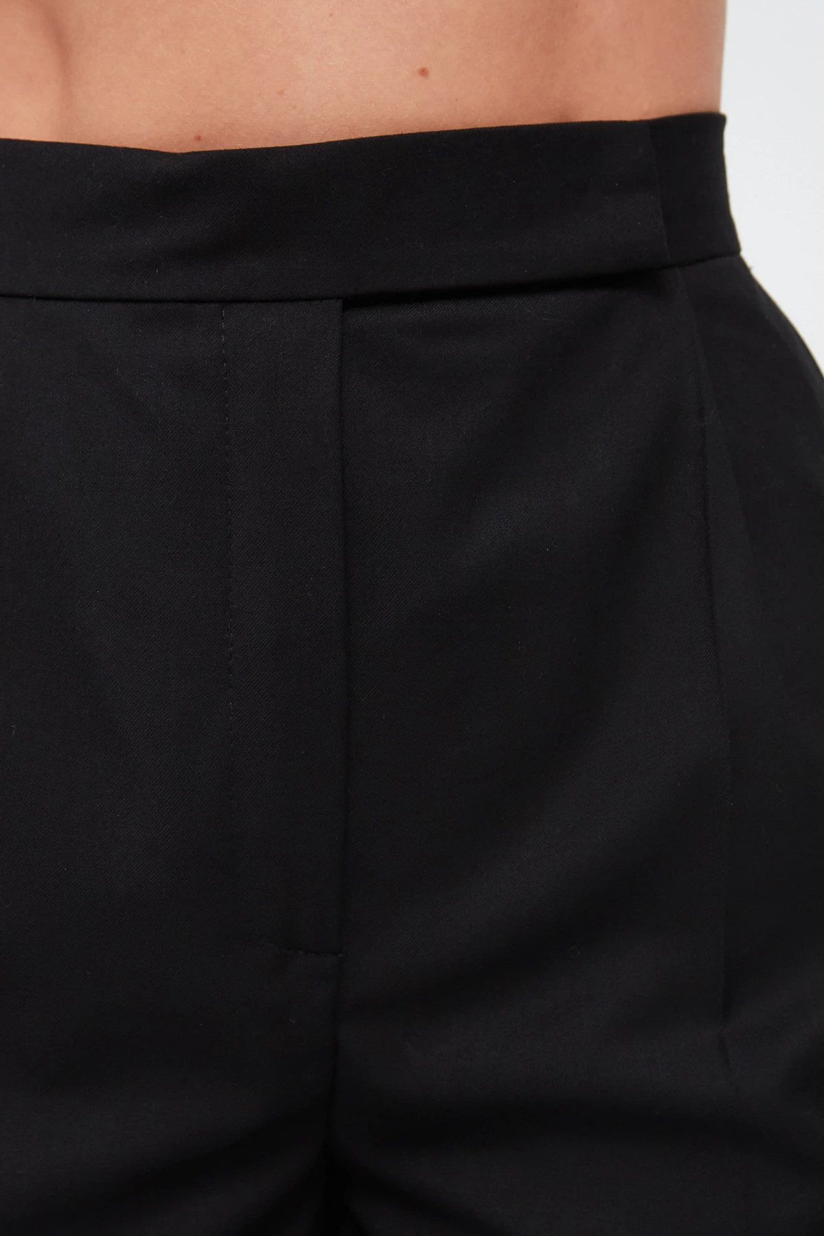 Black loose shorts made of costume fabric with viscose, photo 5