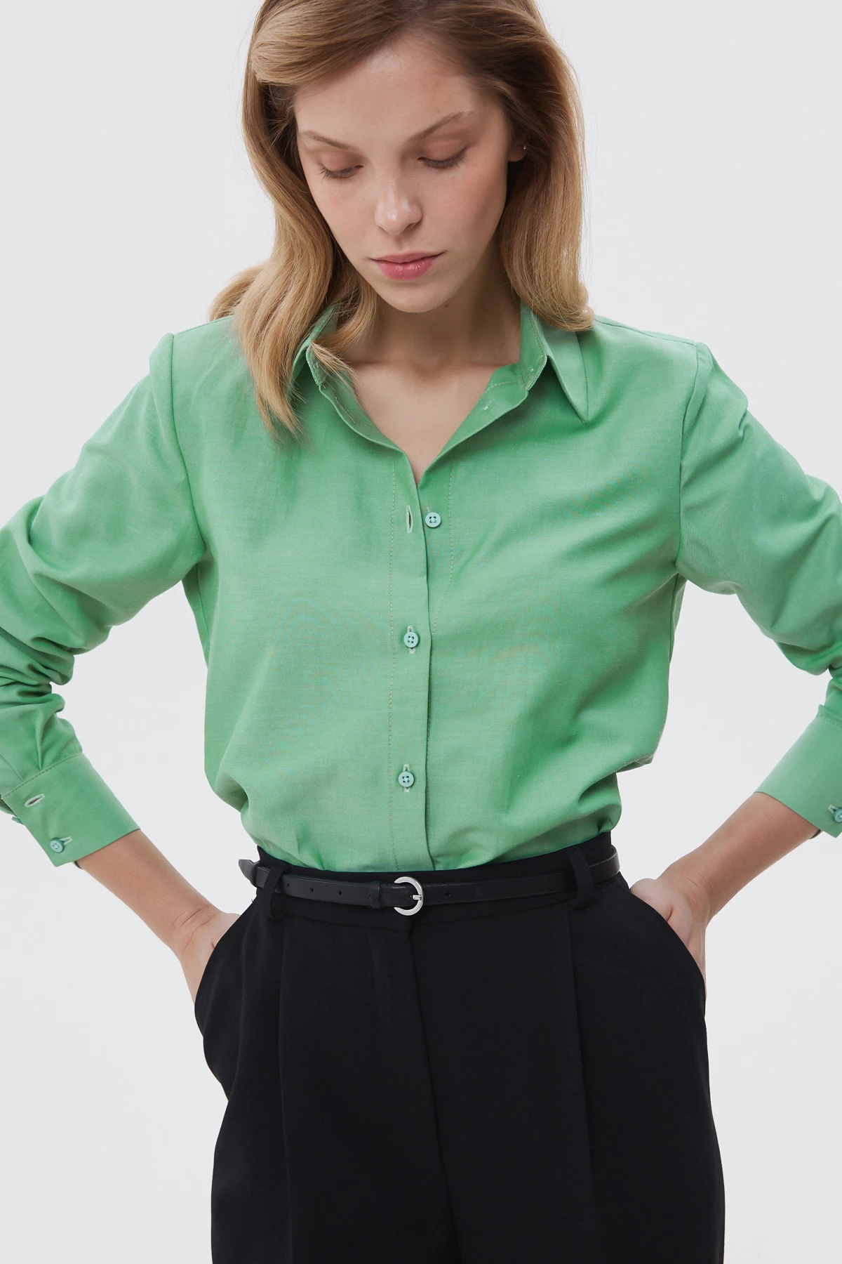 Базовая светло-зеленая рубашка свободного кроя с хлопком, фото 1