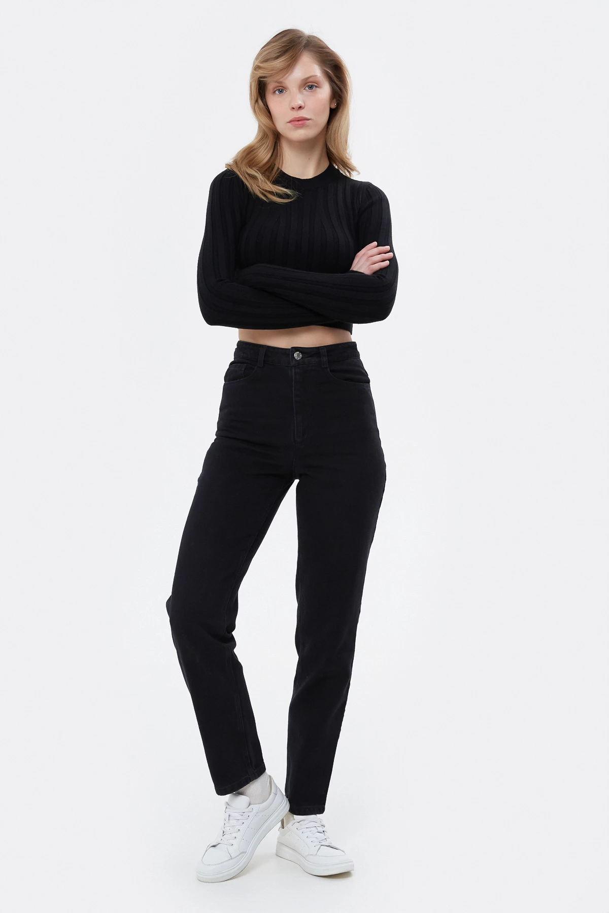 Black knitted cropped jumper with viscose, photo 2