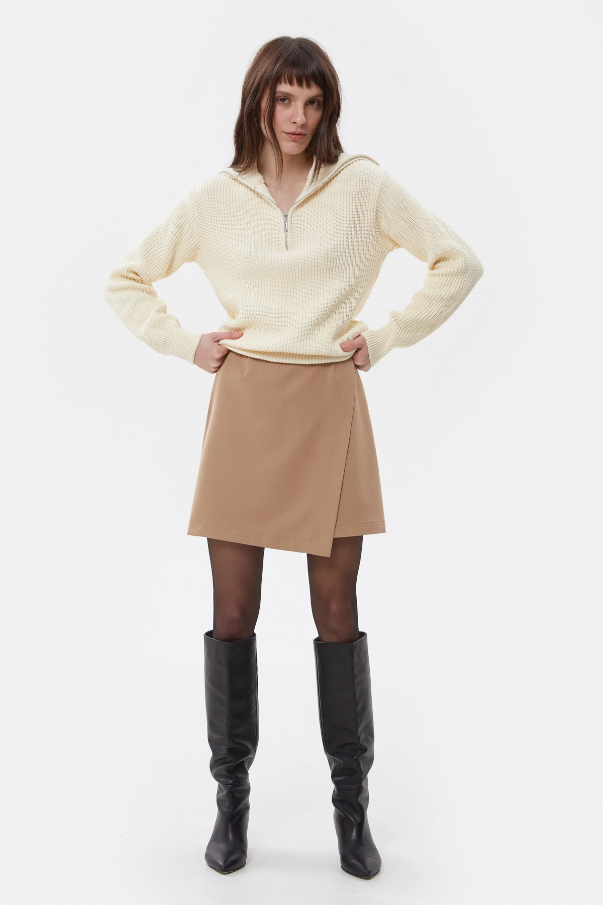Short beige asymmetric skirt with viscose, photo 4
