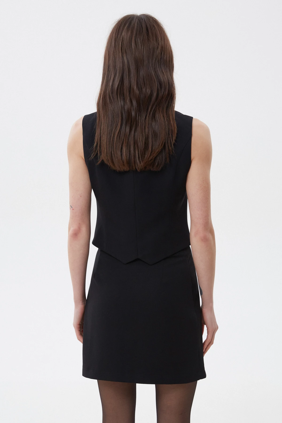 Short black asymmetric skirt with viscose, photo 5