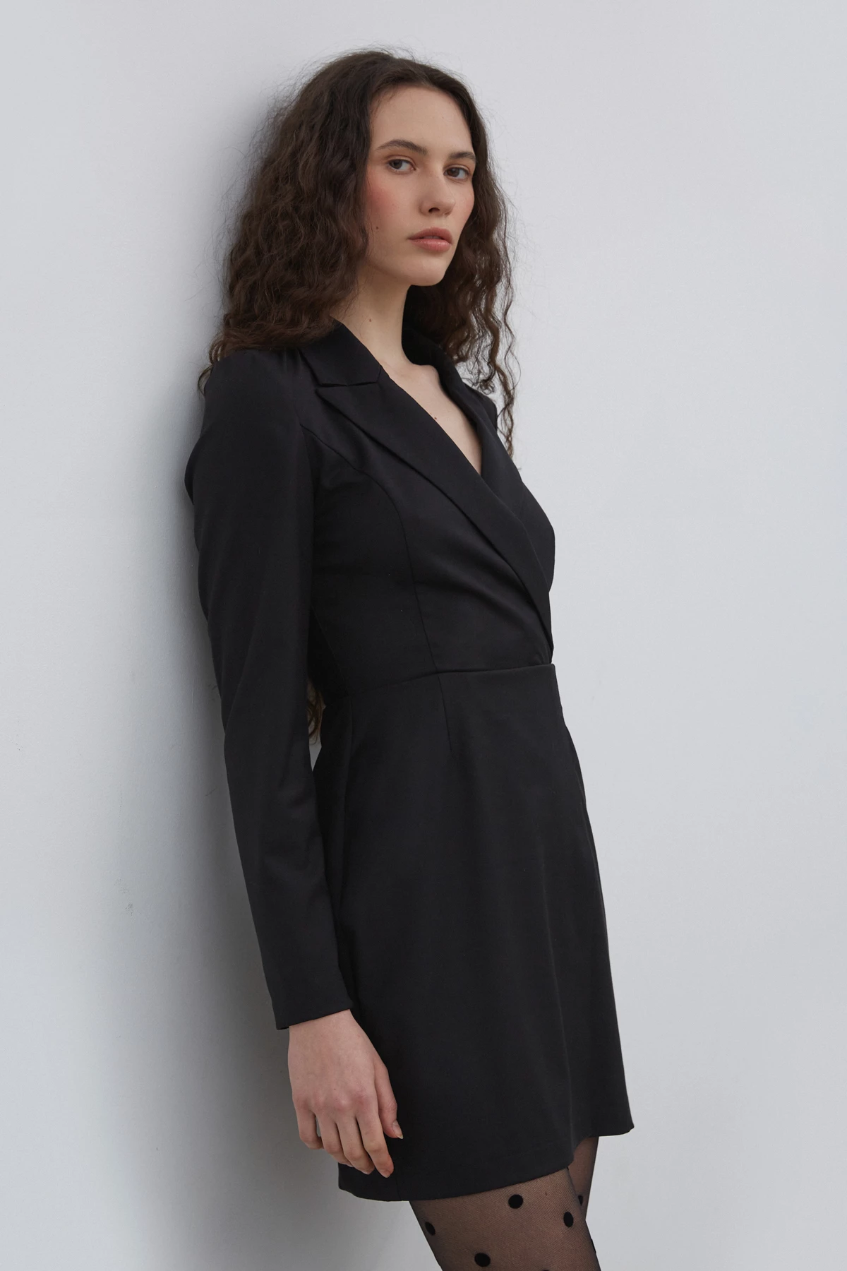 Черное короткое платье-жакет с вискозой, фото 3