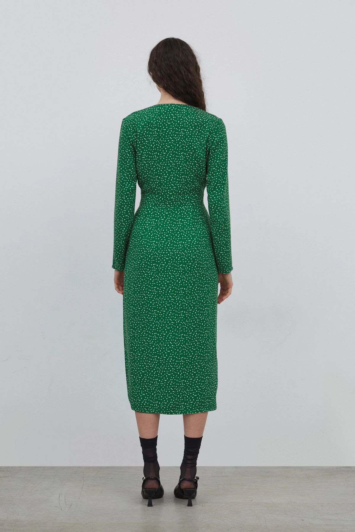 Green midi dress with the print "milk drops" made of viscose, photo 5