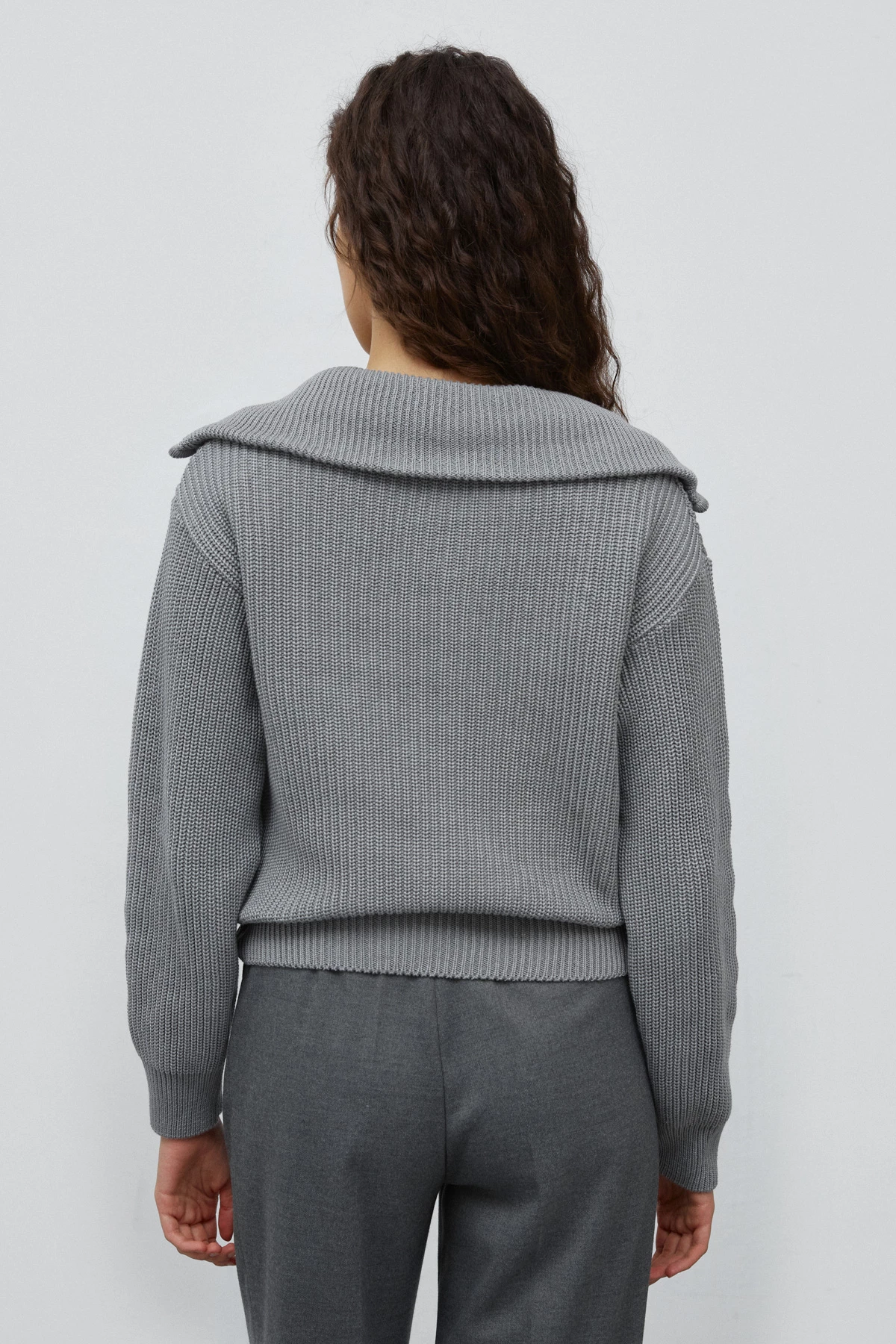 Сірий в’язаний светр на блискавці з бавовною, фото 5
