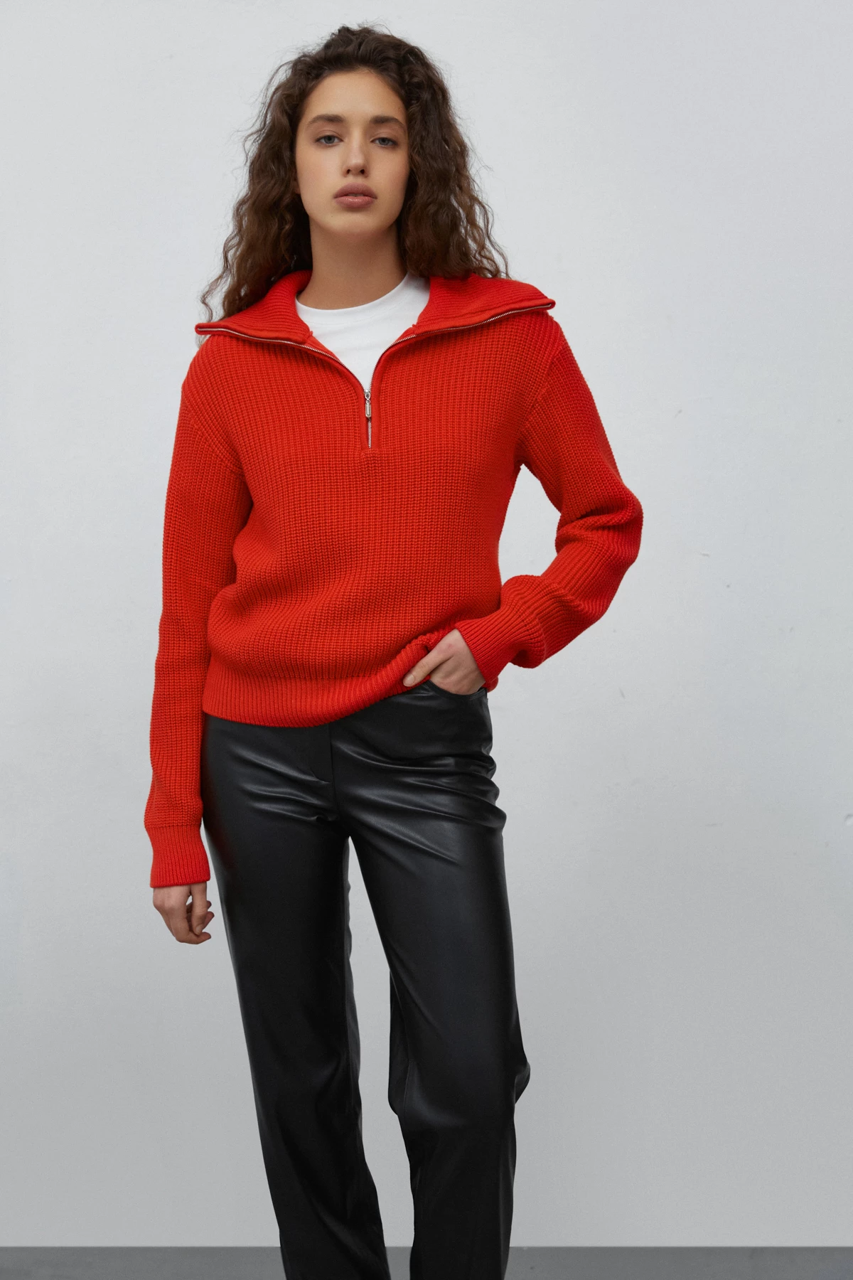 Яскраво-червоний в’язаний светр на блискавці з бавовною, фото 3