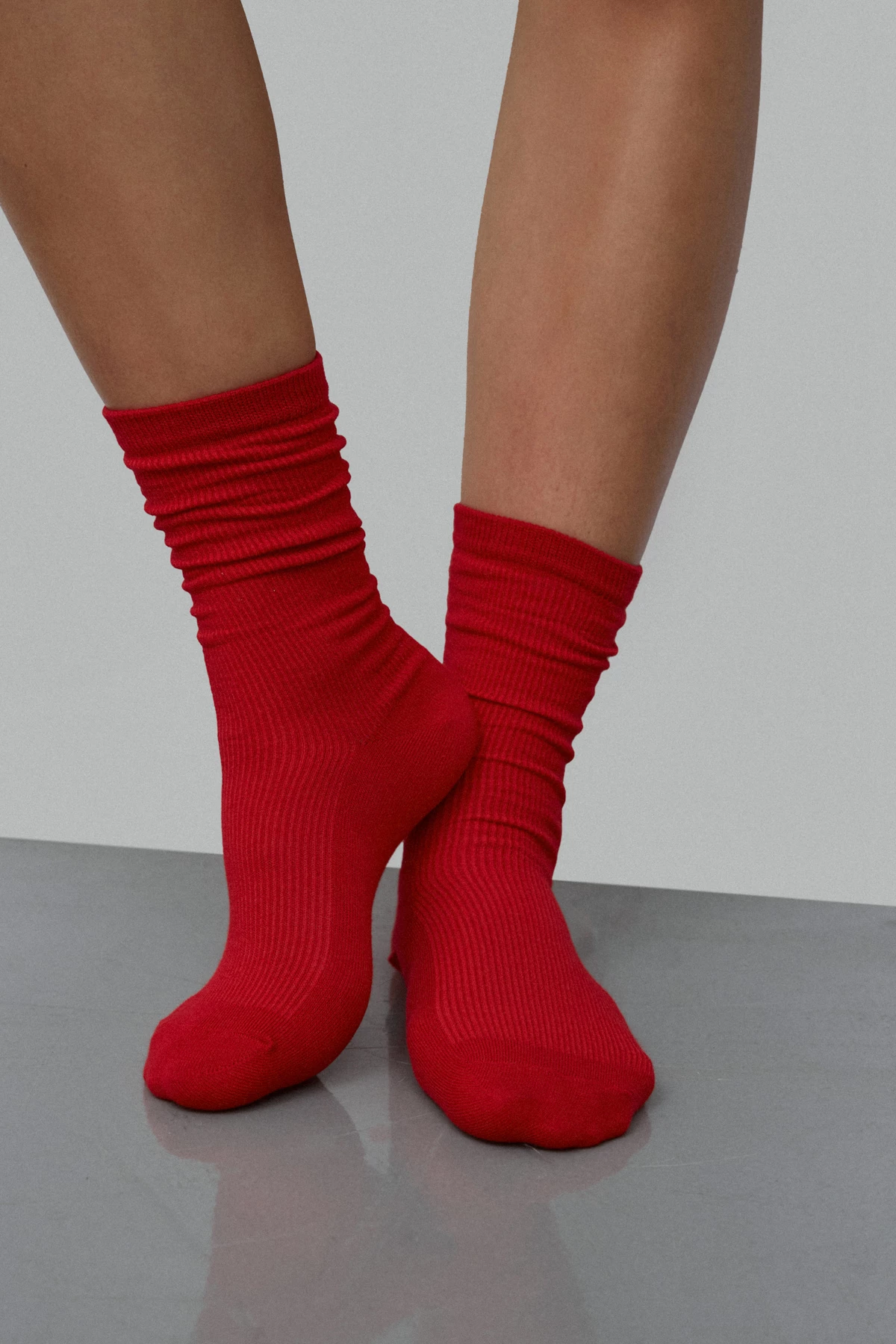 Красные высокие носки в рубчик из хлопка, фото 1
