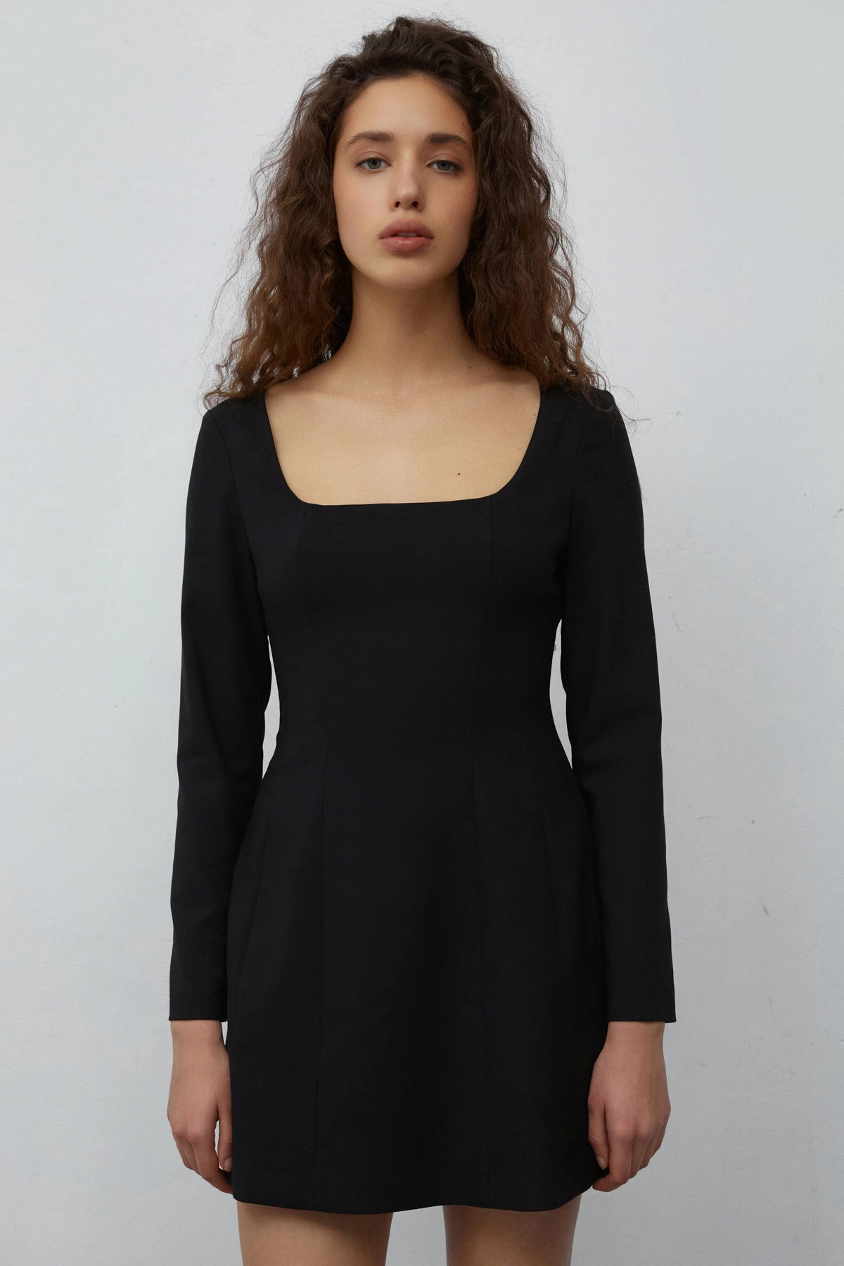 Short black X-silhouette dress with viscose, photo 2