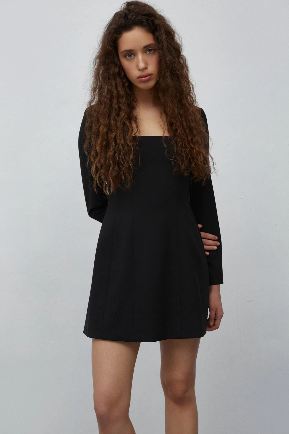 Short black X-silhouette dress with viscose, photo 3