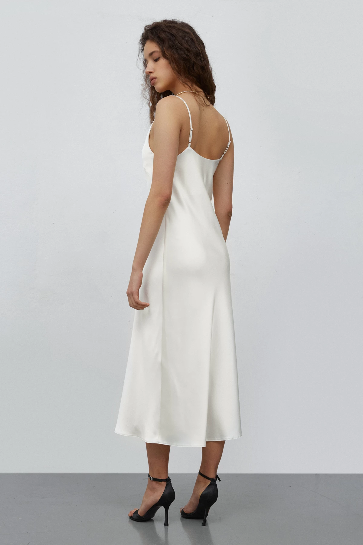 Milky white slip dress of dense satin, photo 4