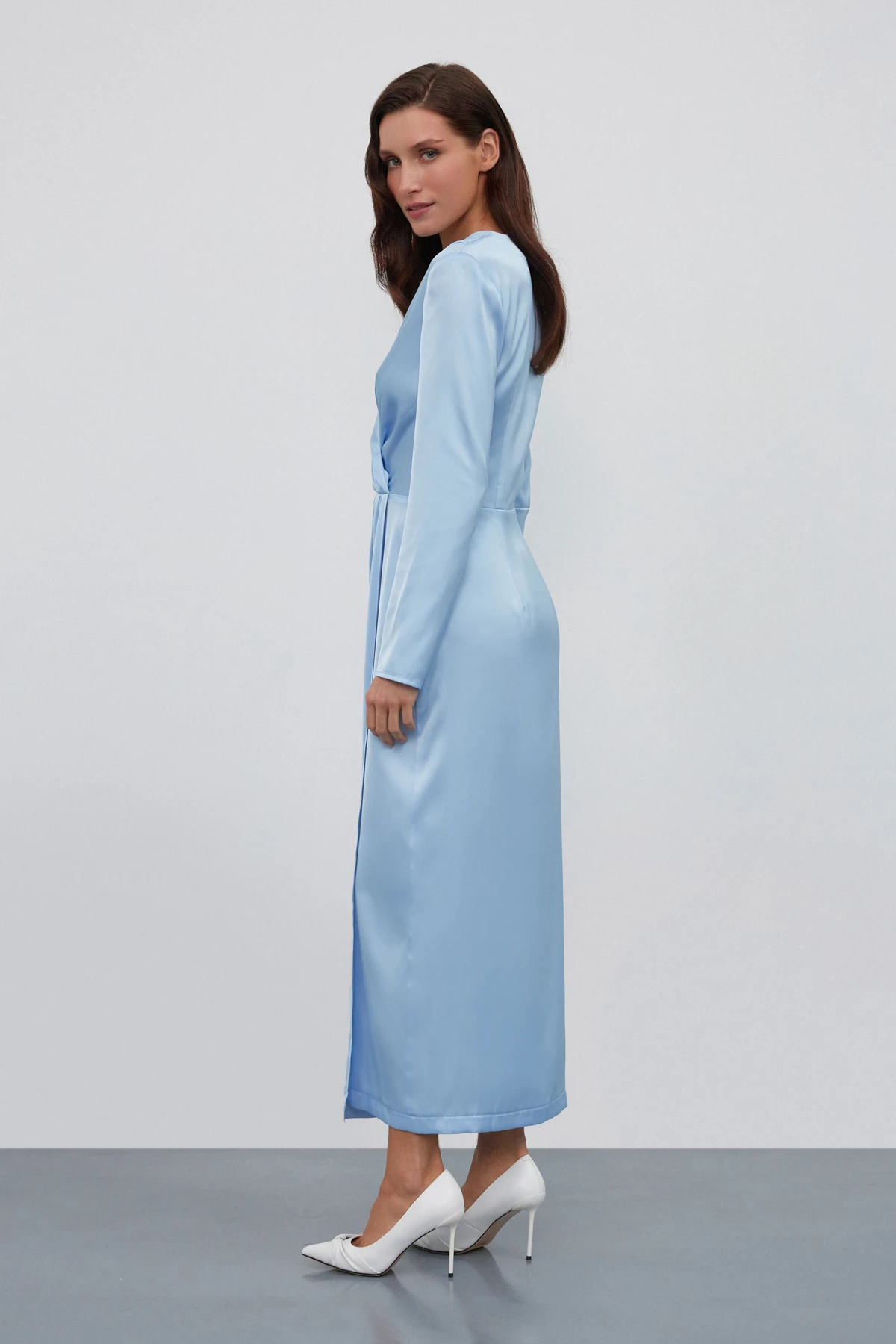 Блакитна сукня міді на затин з віскозного сатину, фото 6