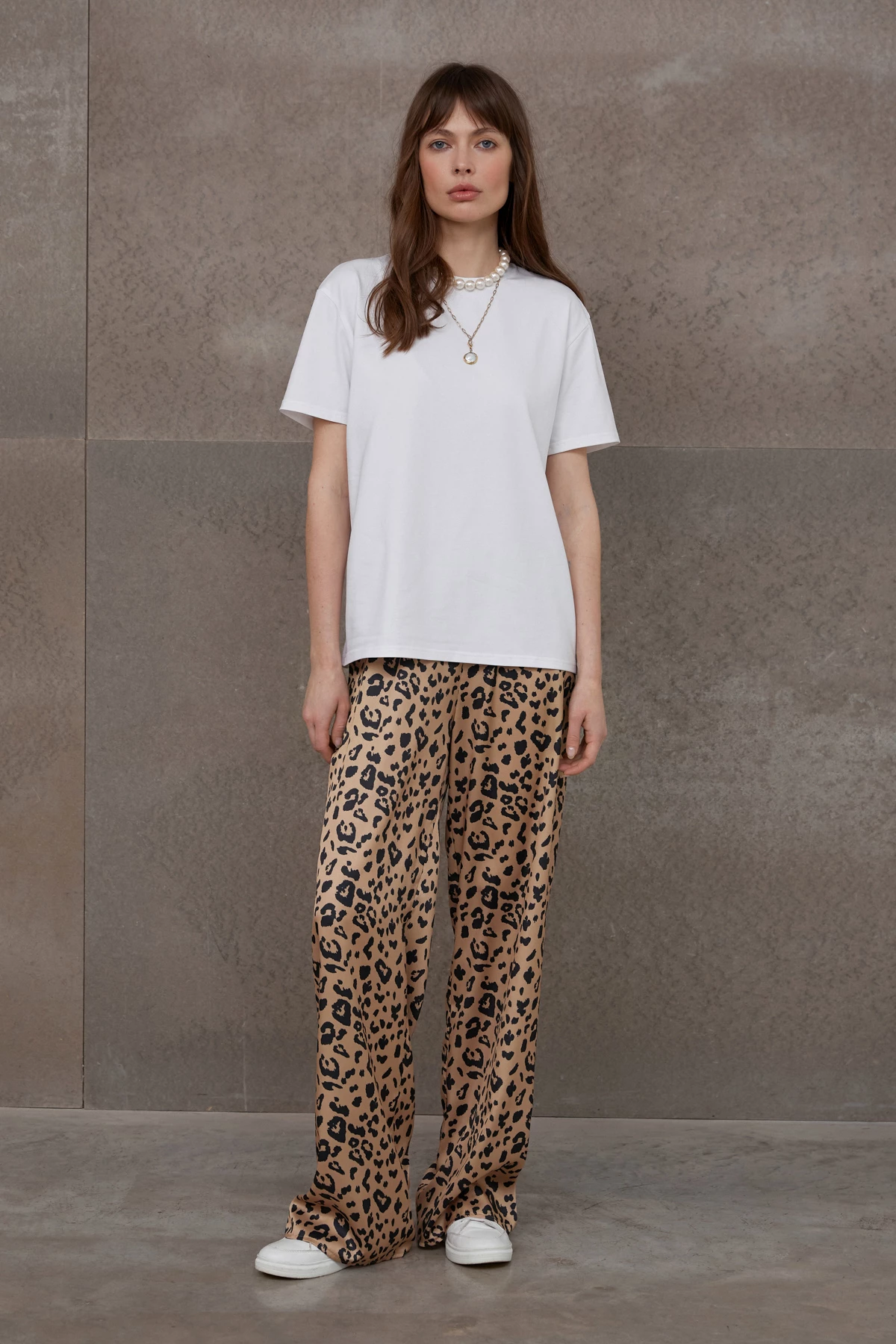 Straight satin pants in leopard print, photo 1