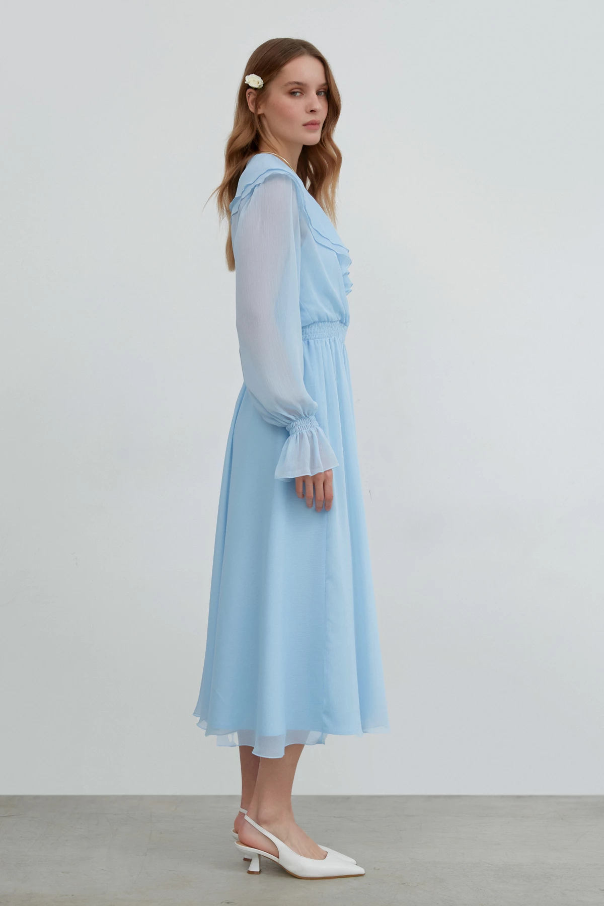 Блакитна сукня міді з креш-шифону з воланом, фото 4