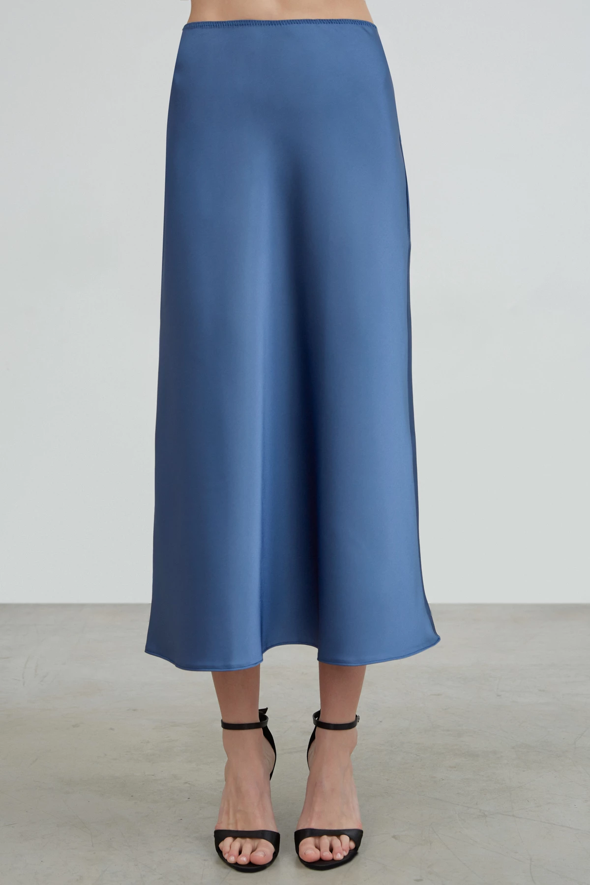 Blue satin midi skirt, photo 4