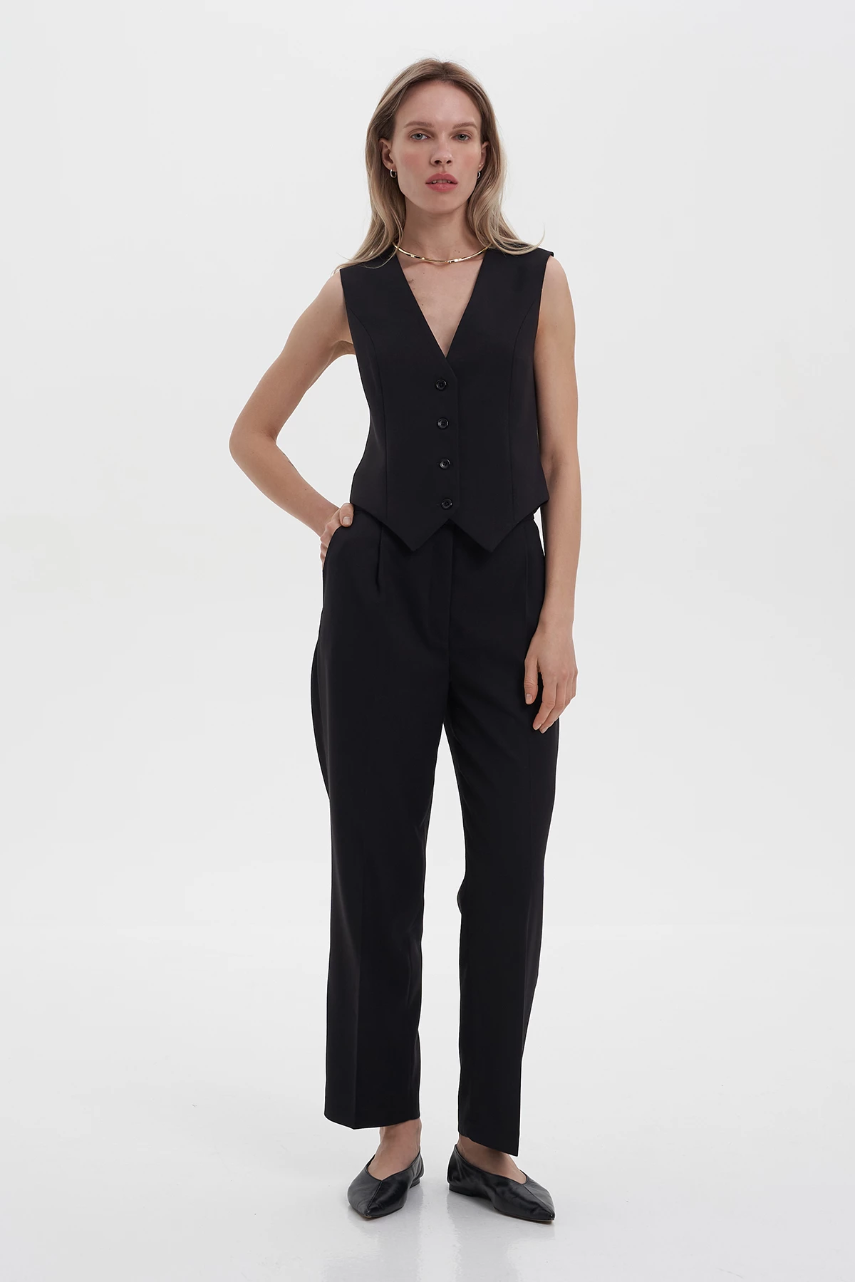 Black cropped pants made of suit fabric with viscose, photo 1