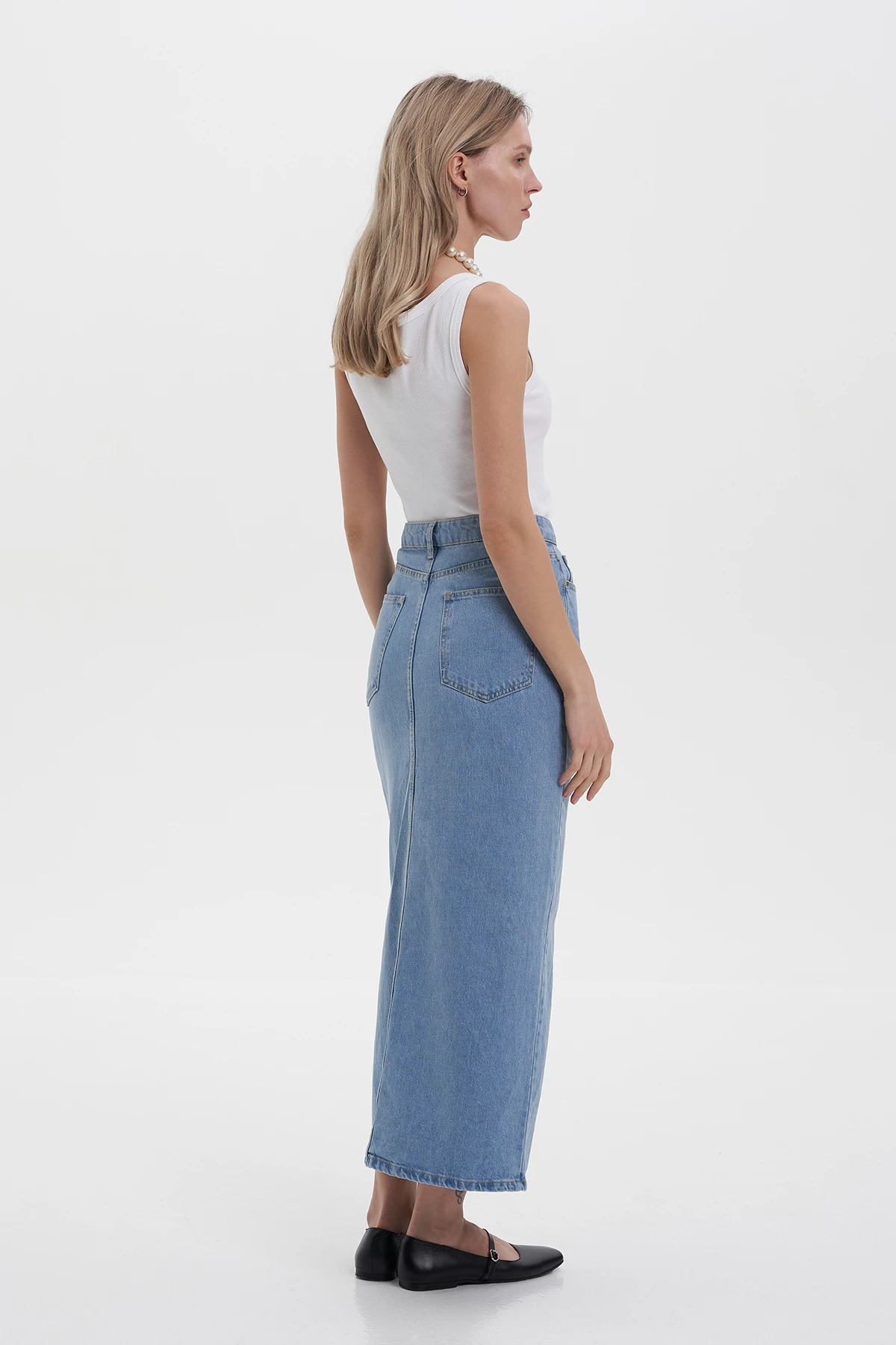 Blue denim midi skirt with front slit, photo 2