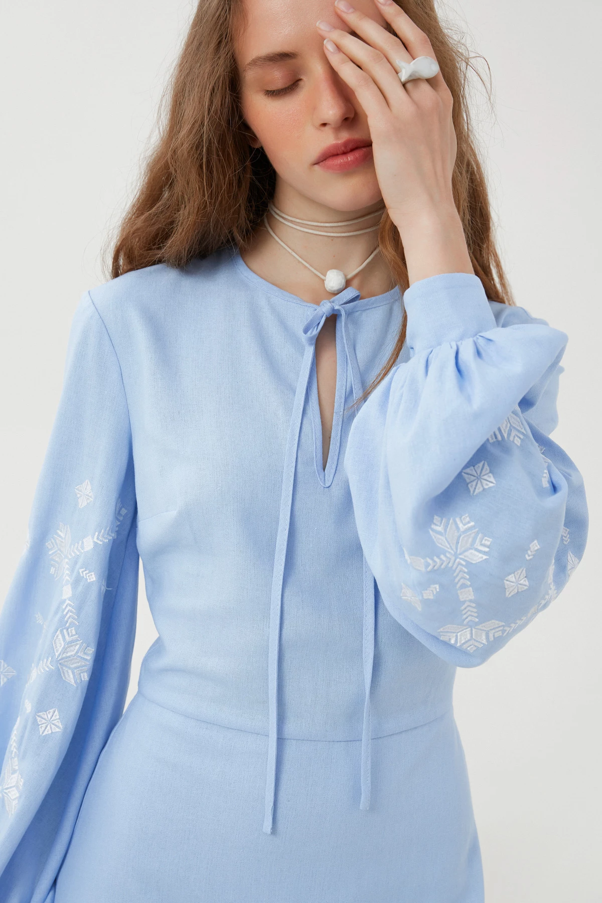 Embroidered short dress "Barvinok" with blue linen, photo 1
