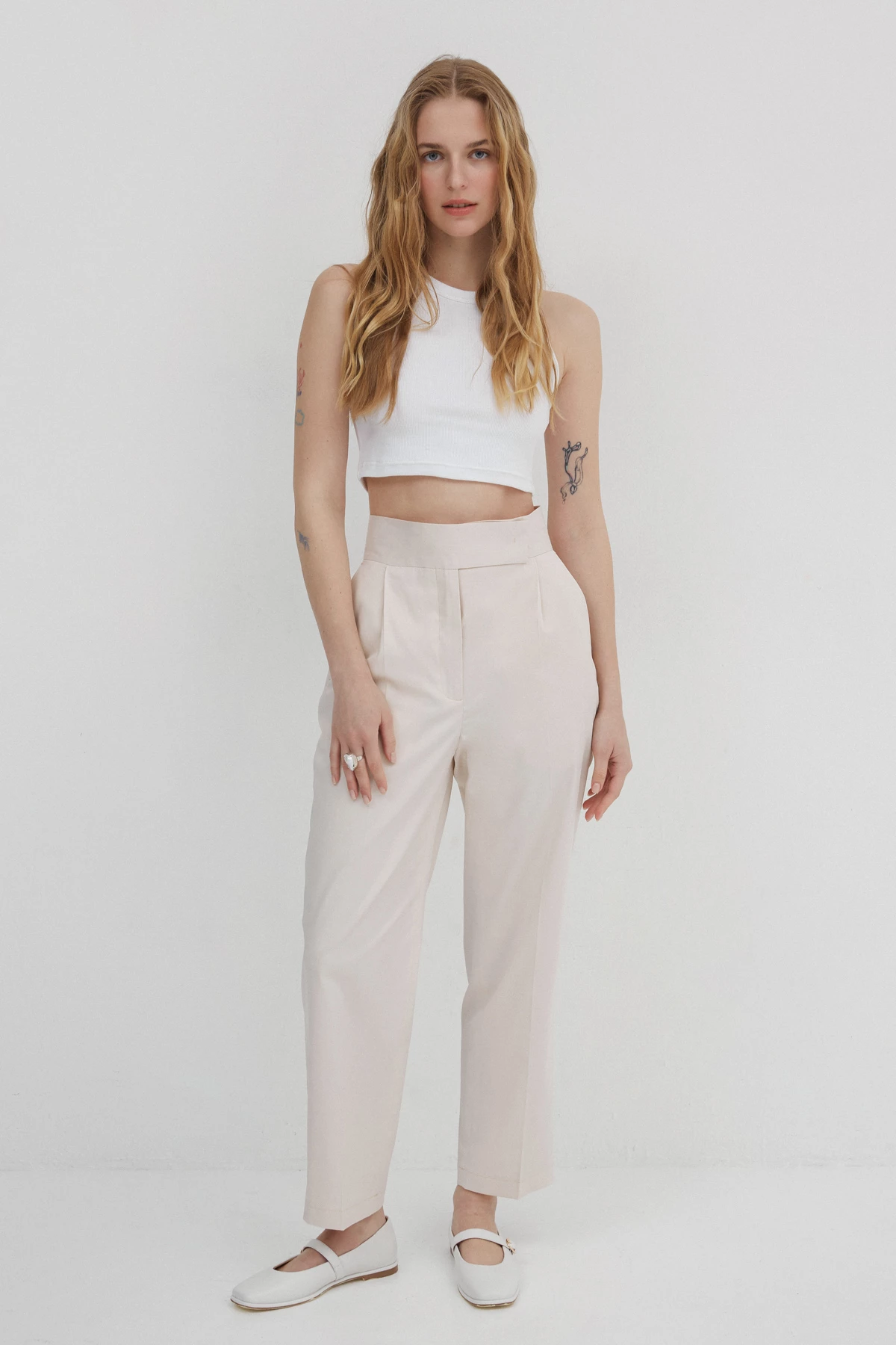 Light beige straight-cut cropped pants with cotton, photo 3
