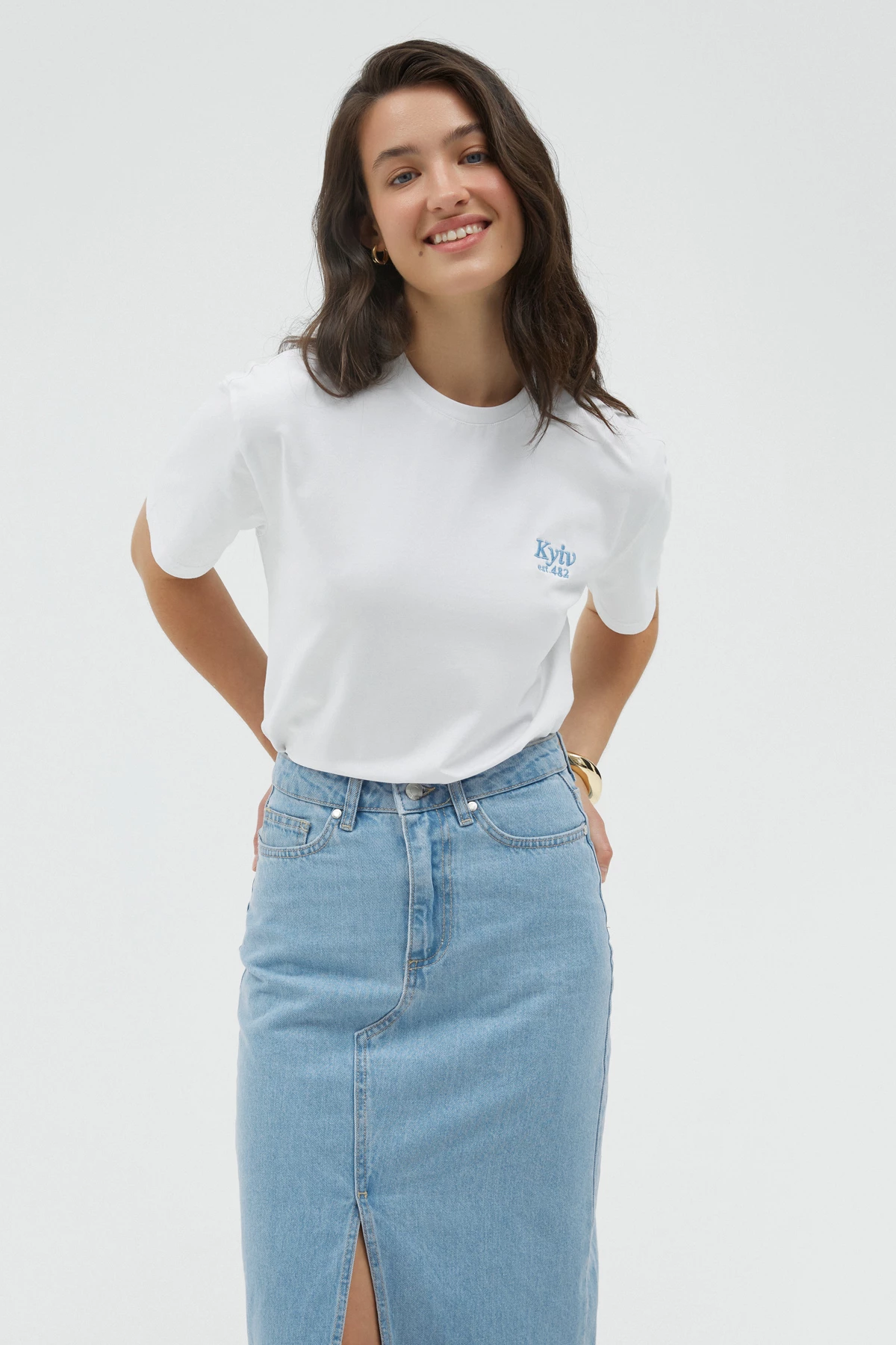 White t-shirt with blue embroidery "Kyiv", photo 1