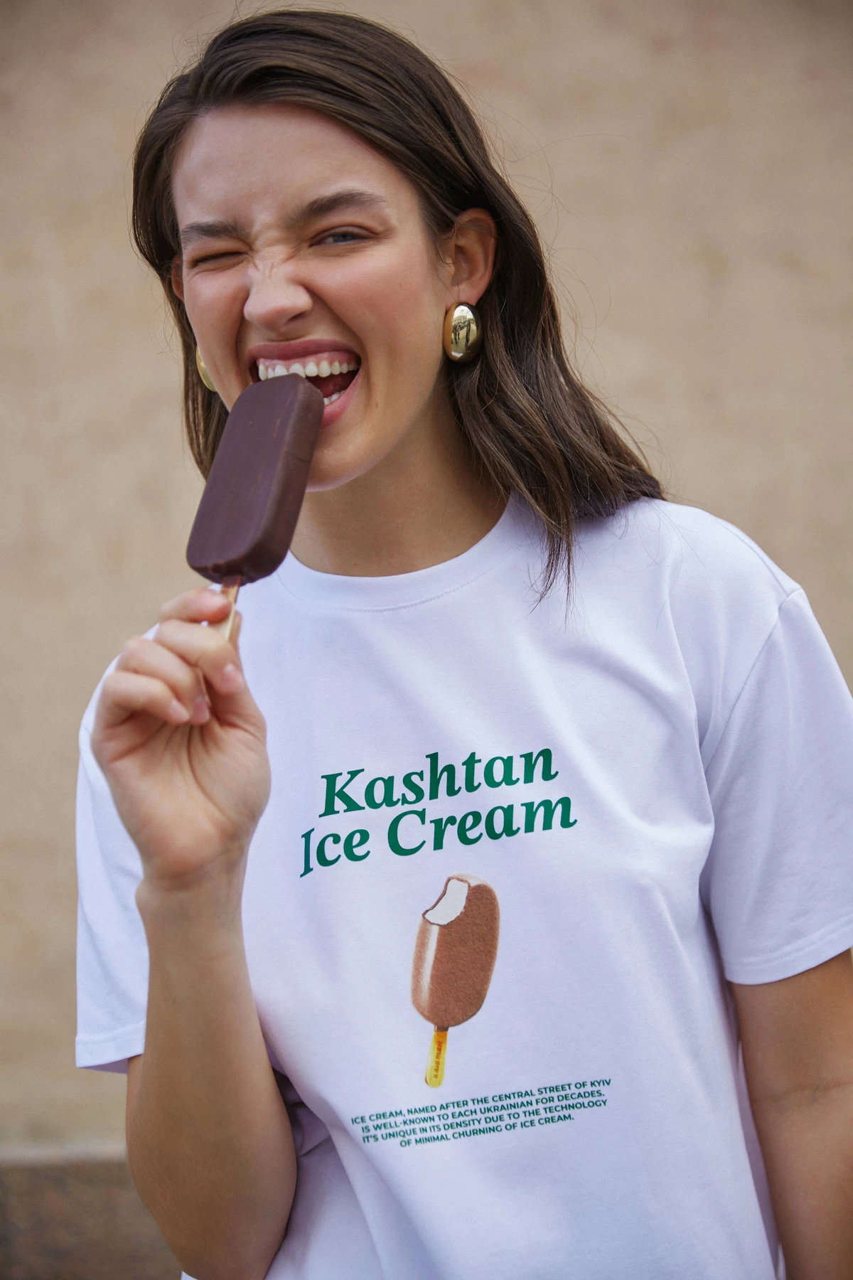 Біла футболка "Kyiv Ice Cream" з бавовни, фото 1
