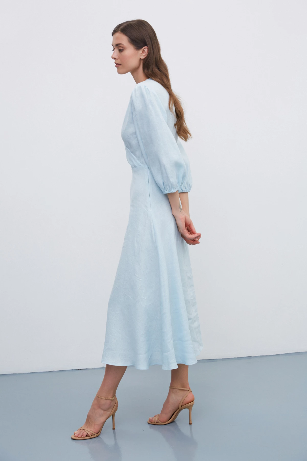 Light blue 100% linen midi dress, photo 3