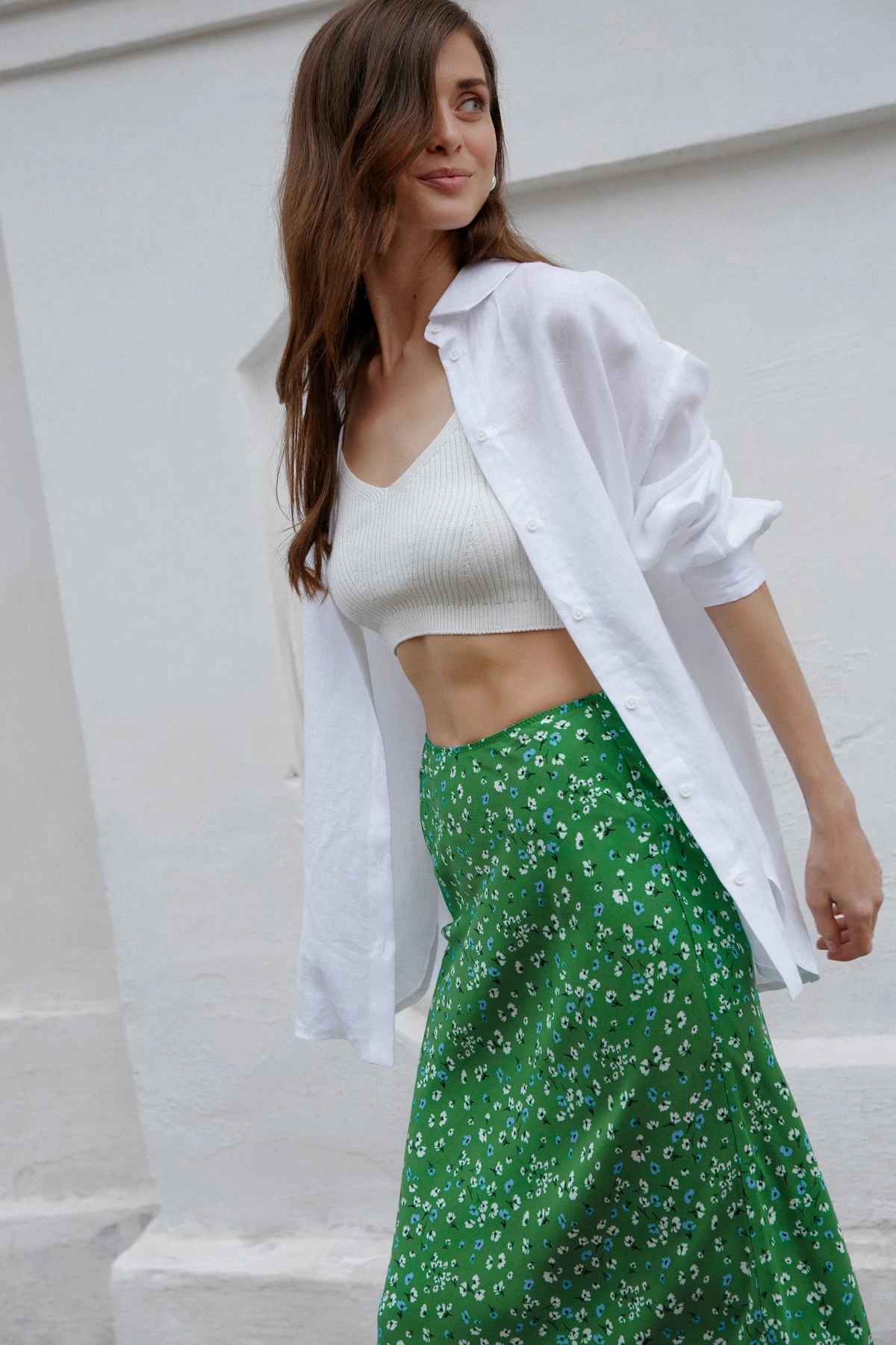 Green midi skirt in a floral print made of viscose, photo 5