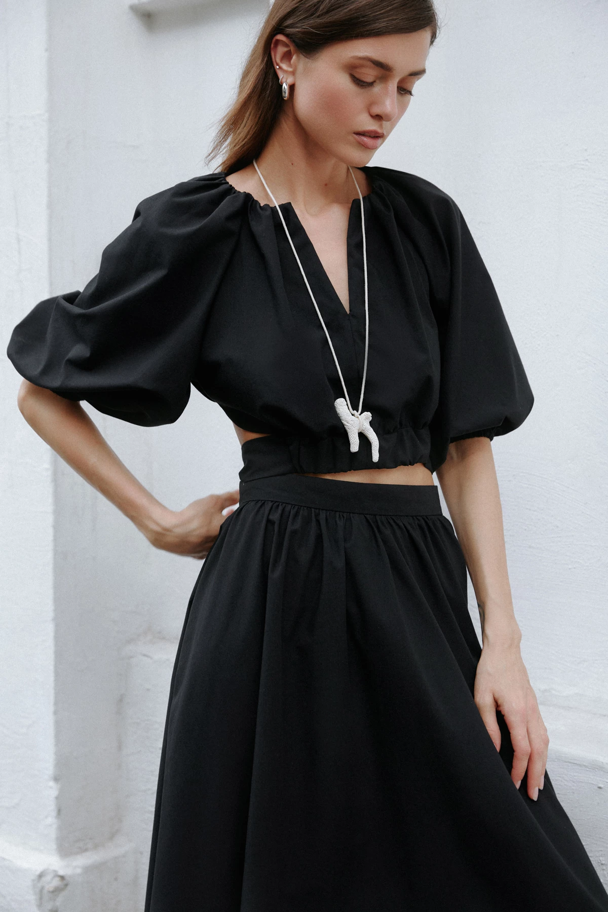 Black top with puffy sleeves with cotton, photo 1